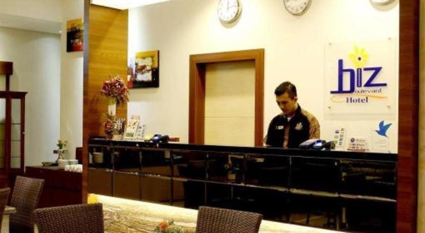 比兹大道酒店 美娜多 外观 照片